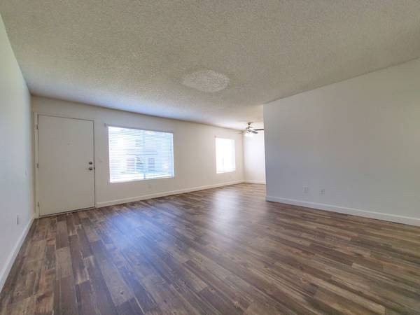 $2,145 / 2br - Casa Del Valle! 2x1 Downstairs Gated Entry! Laundry On-Site! Pool! (El Cajon)63663973622657121