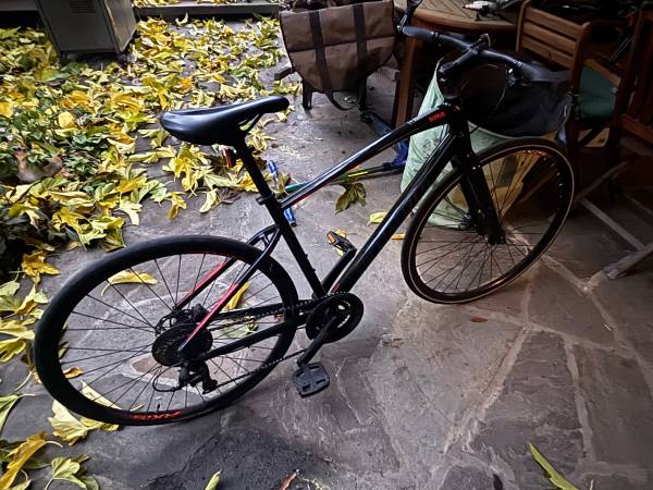 Sirius model 3 bicycle 1