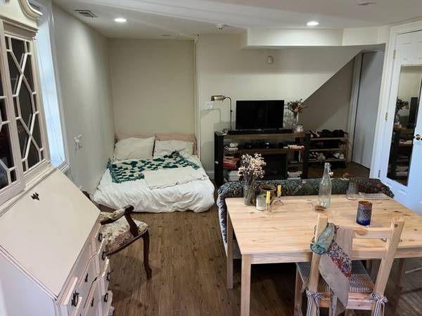 $1,450 / 350ft2 - Spacious & Bright Studio-All Util Incl. (Norwalk)63995824358018121
