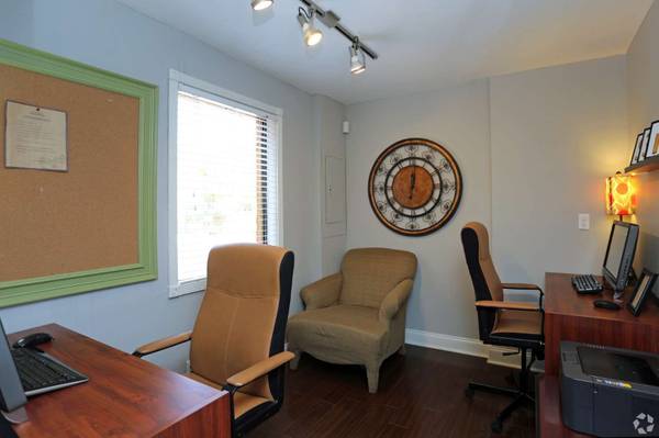 $1,990 / 2br - 1065ft2 - Comfortable 2 bd 2 ba in West Palm Beach lakeside community (West Palm Beach - Serrano Apartments)63906441489795123
