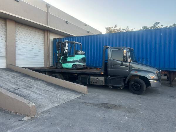 Flatbed Available 1