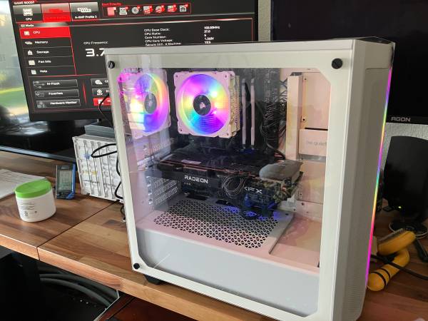 Gaming PC Ryzen 5600X AMD 6700XT 32GB RAM 1