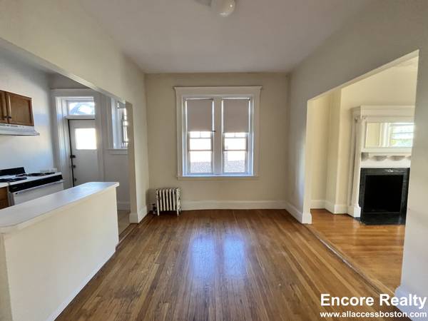 $3,100 / 2br - 2 Bd, NO FEE, Laundry in Building63802048211331122