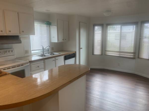 $78,500 / 2br - 840ft2 - Bellingham/Fairhaven 55 over mobile home (Bellingham)64141620148611124