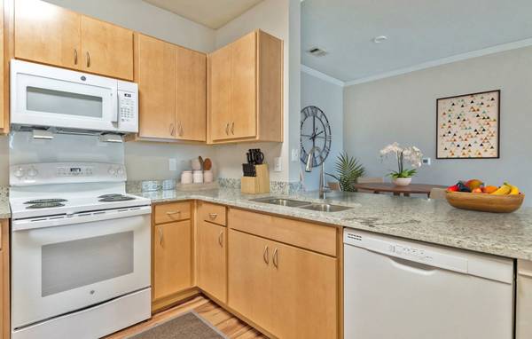 $1,223 / 2br - 1119ft2 - ¡Donde comienzan los recuerdos: asegura tu espacio ahora! (Gainesville)63736029056899124