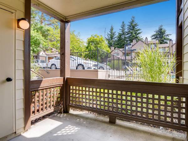 $1,865 / 2br - FREE GIFT w TOUR! - Clubhouse, Minutes to Schools, Parks & Shopping (Beaverton)63831327548547124