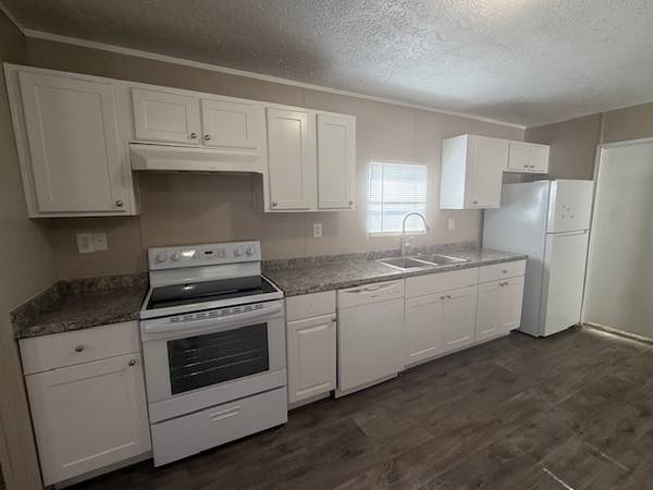 $1,599 / 3br - 1152ft2 - Un lienzo para tus sueños: ¡Experimenta nuestro amplio 3 BR hoy! (Gainesville)63822863919619121