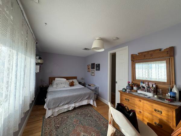 $1,200 / 2br - Private room available in 2-bedroom apartment in Newburgh (Newburgh)64151599398657122