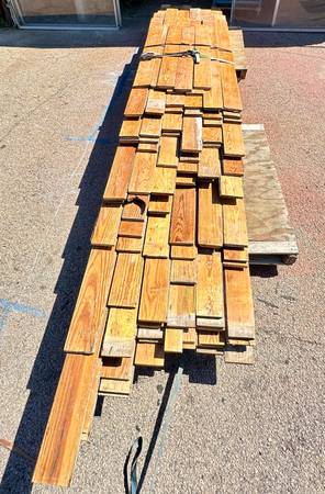 Early 1800s 5/4" Thick Heart Pine Flooring GA20396 1
