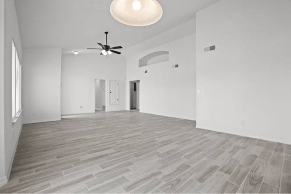 $1900.00 / 4br - 1562ft2 - Cozy Single-Unit Rental in El Paso | 629 Paseo Modesto Dr | $1900/mo |63971417636226124