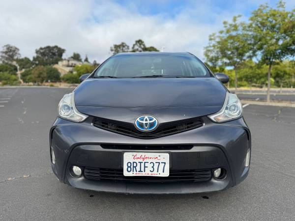 2016 Toyota Prius V Híbrido AHORRADOR DE GASOLINA Título Limpio CÁMARA DE REVERSA Cuero - $8,500 (Hayward)63613143668227121