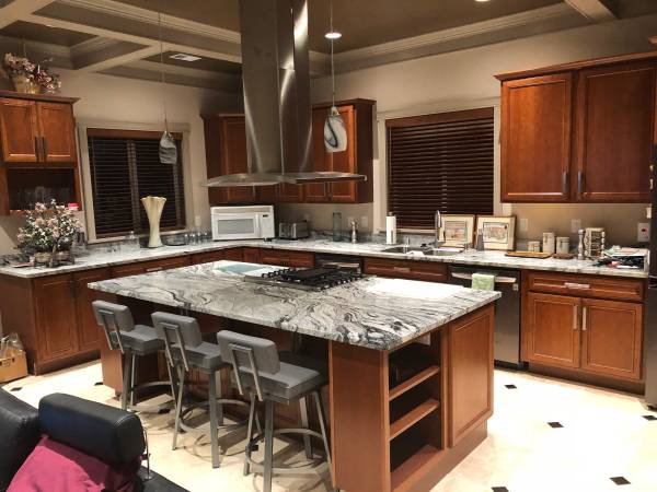 $1,000 / 3700ft2 - Bellevue room with own bathroom (Bellevue)63948083484931120