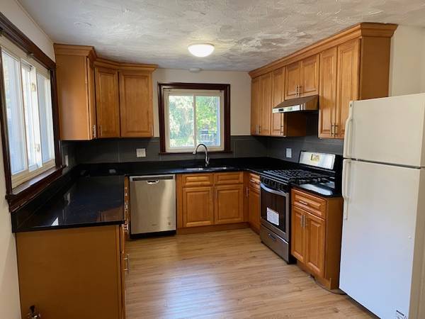 $3,000 / 3br - Completely Renovated 3 Bed-LAUNDRY IN UNIT-Inman, Porter, Harvard Sq!! (Beacon Street/Somerville-Harvard/Porter/Inman Square)64034613991554121