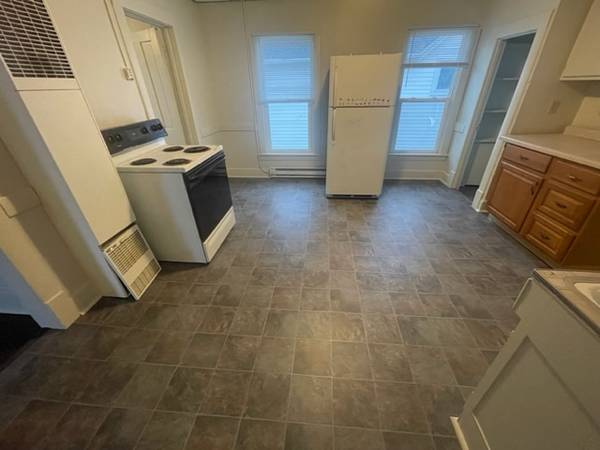 $825.00 / 2br - 1409 Carl Ave Upper63813311398659122