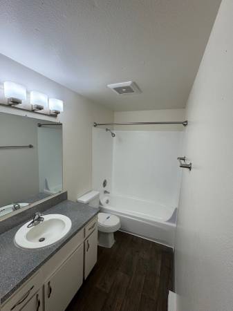 $1,525 / 2br - 864ft2 - APPLY TODAY!!63831771403651124