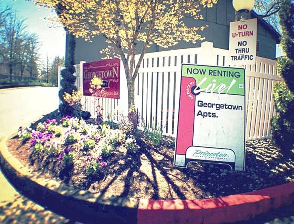 $1,575 / 2br - On-Site Staff and Community Events & Festivals in our  Two Bed Unit (Beaverton Tigard)63777362979201123