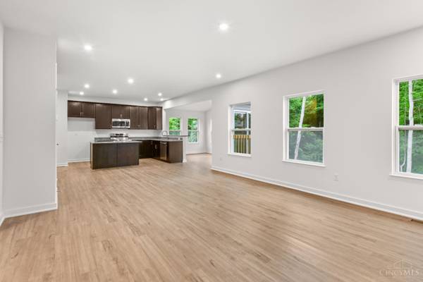 $484,990 / 4br - 2270ft2 - Brand New Construction Move- in- Ready Modern Home (Cleves)63974613147267123