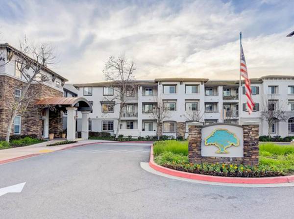 $2,350 / 2br - San Marcos Wonderful 2 Bed!! - Cabanas | Heated Pool | CSU Nearby (San Marcos)64037044853635124