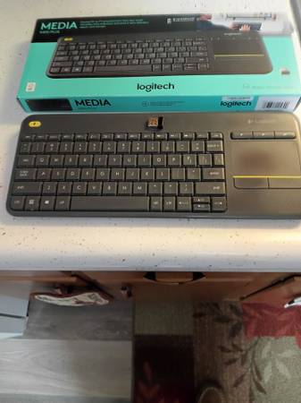 Logitech Wireless Keypad - $10 (Holland, Ohio)63471031192963120