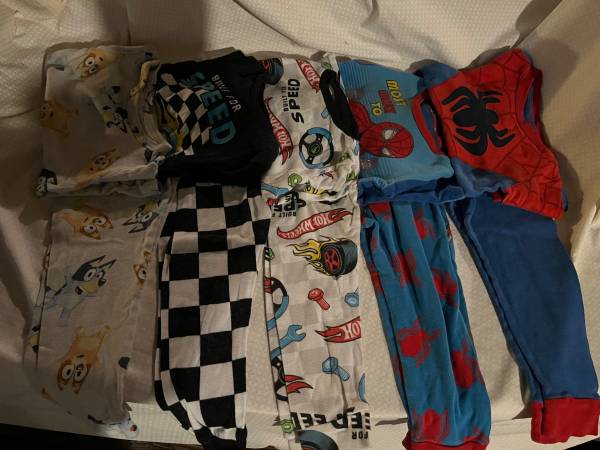 5 SETS TODDLER BOYS COTTON PAJAMAS - SIZE 4T 1
