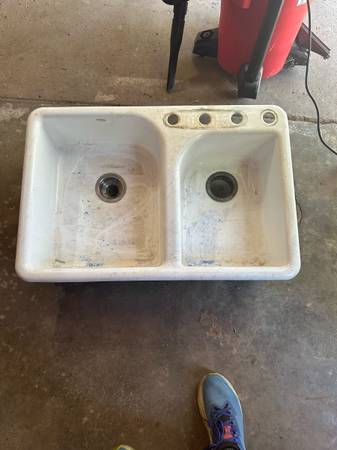 Cast iron sink 1