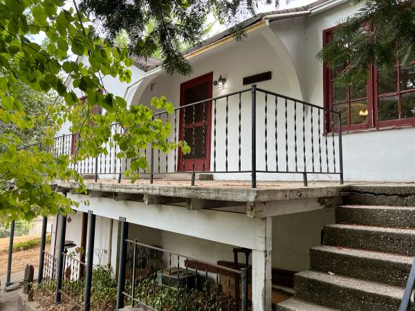 $1,700 / 2br - 1150ft2 - 2bd 1bath House (Grass Valley)63952109222274124