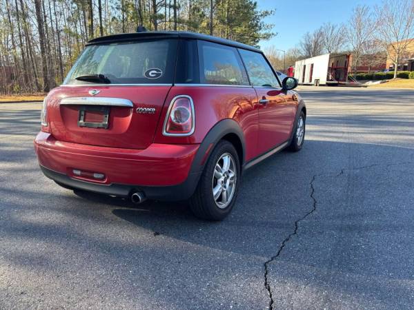 2013 MINI Hardtop Cooper Hatchback 2D Hatchback - $5,450 (Auto Nova LLC)63621080097153124