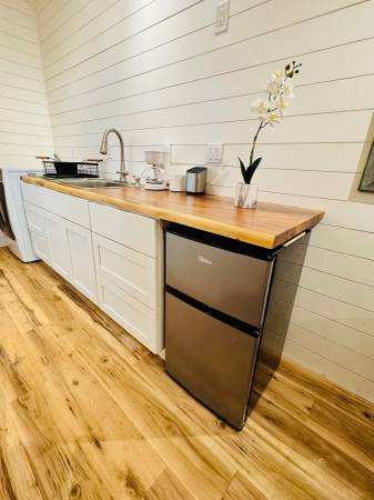 $1,750 / 1br - Fully Furnished Private1-Bed 1-Bath Ohana in Hilo (Hilo)63939395784195123