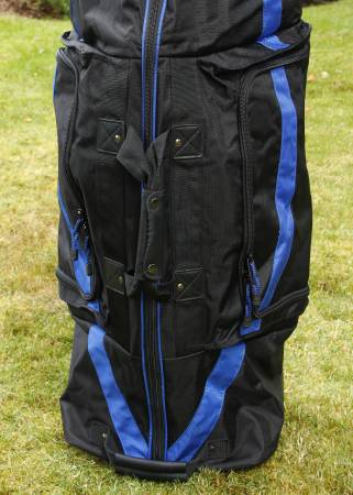 GTB GOLF TRAVEL BAG W/WHEELS - YOUR CHOICE BLACK/ BLUE OR BLACK/GREEN - $90 (BELLEVUE)63438320977921123