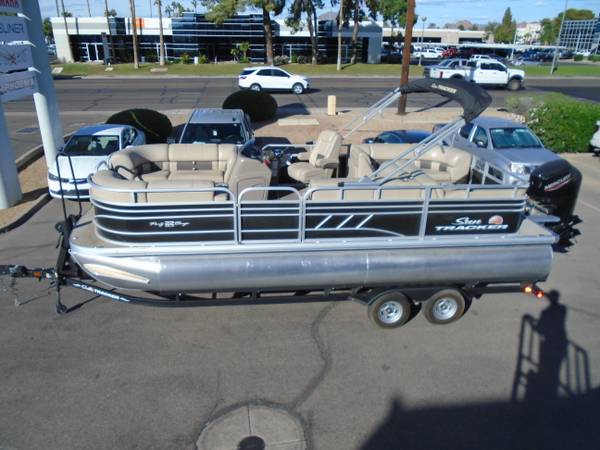 2022 Suntracker Party Barge 22 Dlx. Mercury 115 with 14 hours! On hold 1