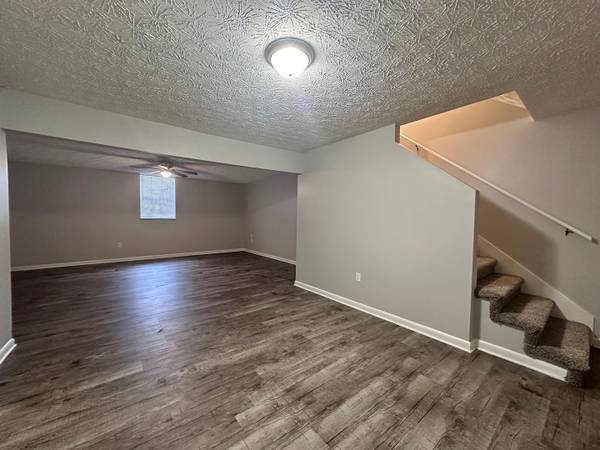 $1,858 / 3br - 1800ft2 - $1,858 /3 habitaciones, adosado tri-nivel - ¡Tu nuevo hogar te espera! (Jefferson City)63815695322241121