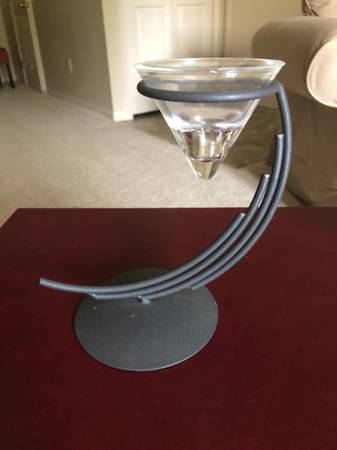 Candle Holder w/Wrought Iron Base 1