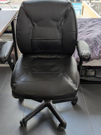 Leather office chair 1