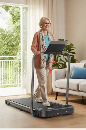 Wellfit Foldable Treadmill with incline $150 1