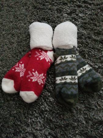 Small Holiday Socks NWOT 1