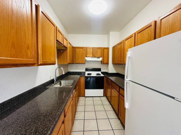 $930 / 1br - Clean and Cozy 1-Bedroom, 1-Bath Apartment (San Francisco, CA)64055521305602123