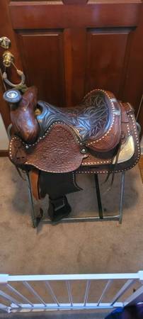 Western saddle 1