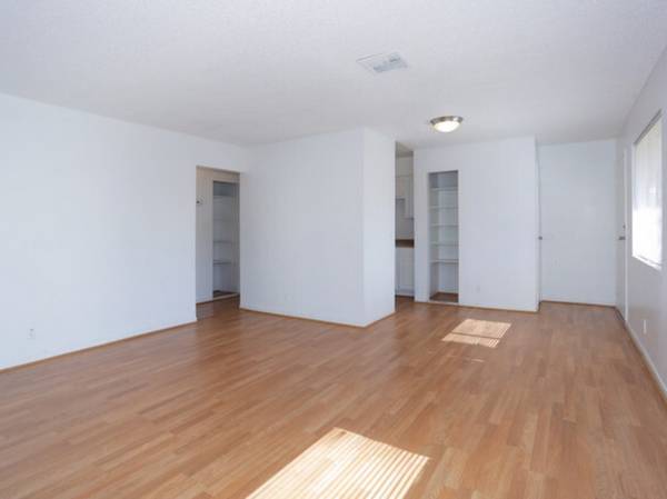 $1,010 / 1br - 600ft2 - 1/bd 1/ba, Vertical Blinds, Walk-In Closets (4801 Harrison drive , Las Vegas, NV)63859497565057123