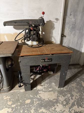 DeWalt Radial Arm Saw & Stand 1