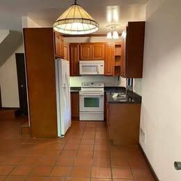 $1,300 / 3br - woodside cottage in the woods - room for rent for nature people (woodside)63850425885187123