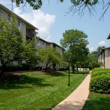 $1,950 / 2br - 995ft2 - 2 BD, In Lincolnia VA, Stainless steel appliances (4905 Southland Ave, Lincolnia, VA)63958907760515122