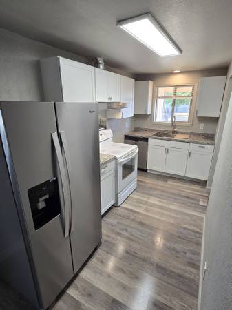 $2,399 / 3br - 3 Habitaciones, Recién Remodelado, Solicitudes Gratuitas, Patio Cercado, Garaje (Independence)63660428716545120