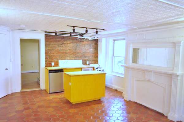 $1,450 / 1 habitación - 800 pies² - Amplio departamento de una habitación en el corazón de Mt Vernon (719 Park Avenue, Baltimore, MD 21201)63694590944771121