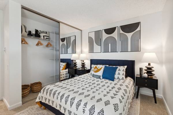 $2,795 / 2br - 900ft2 - Armarios Extr grandes / Walk-In, Patio Comunitario, Patio / Balcón Privado (6363 Beadnell Way, San Diego, CA)63657310034433122