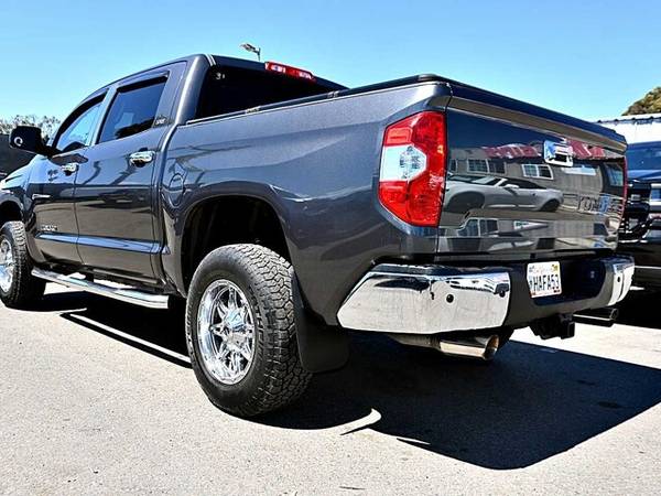2015 TOYOTA TUNDRA CREWMAX SR5 PICKUP 4D 5 1/2 FT - $27,99563440802707715124