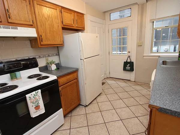 $2,159 / 3br - INCREDIBLE 3BR Townhouse in the HEART of SHADYSIDE! ☕🏡 (Shadyside, Pittsburgh)64013532421121124
