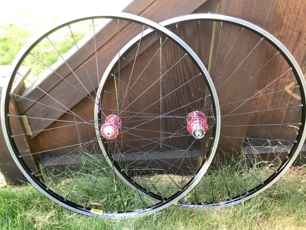 Chris King R45 × MAVIC OPEN PRO CARBON Chris King R45 rear hub