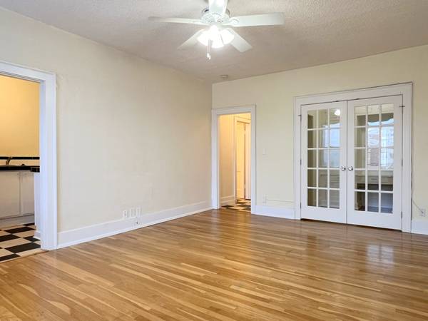 $1,250 / 560ft2 - Top-Floor Vintage Living! 🤩 #318 (Portland/NW Portland/Alphabet District)63820763482497123