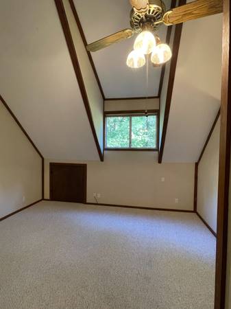 $3,800 / 2br - 1200ft2 - Quiet - Updated - Skyline Blvd - Forest - Hiking - Trees (san mateo)64049800347267122