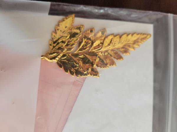 24kt gold covered leaf from realmofthegoddess.com 1